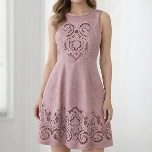Elegant Lace Embroidered Cut Out Sleeveless Dress in Dusty Purple